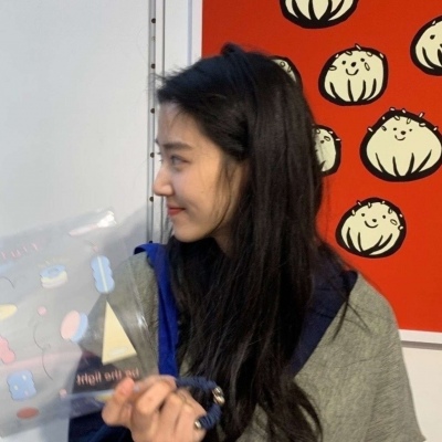 首发天玑9500s 搭9000mAh大电池